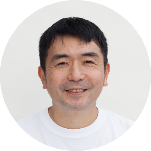 スタッフ写真 山川篤徳